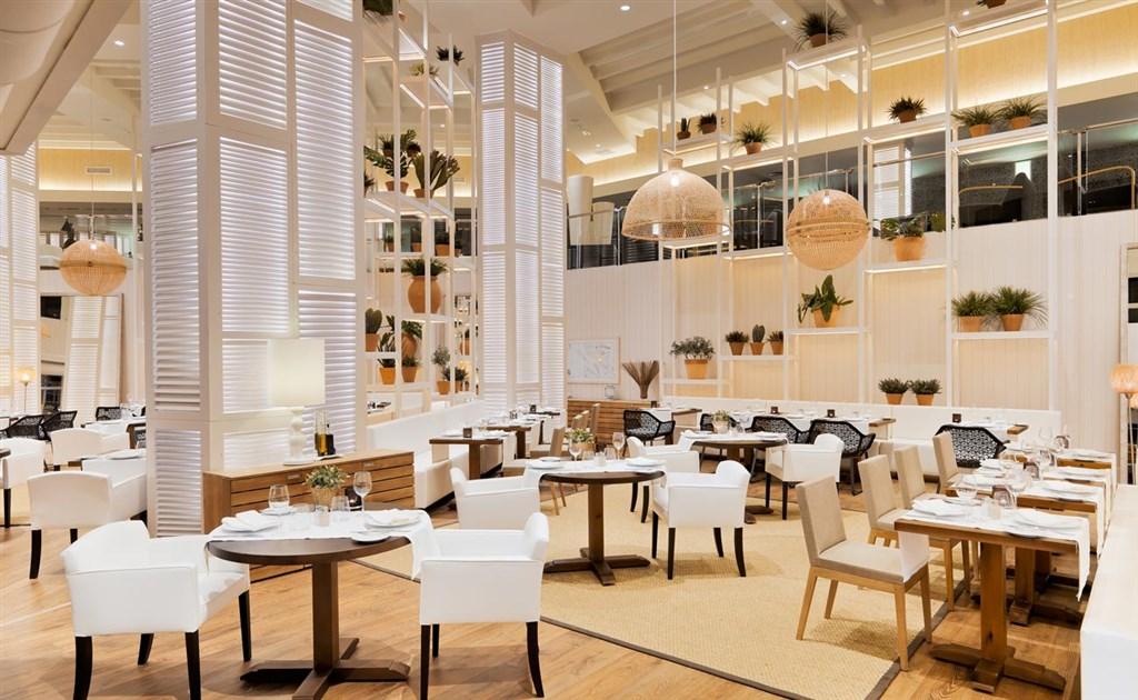 La Vita e Bella Italian restaurant.jpg