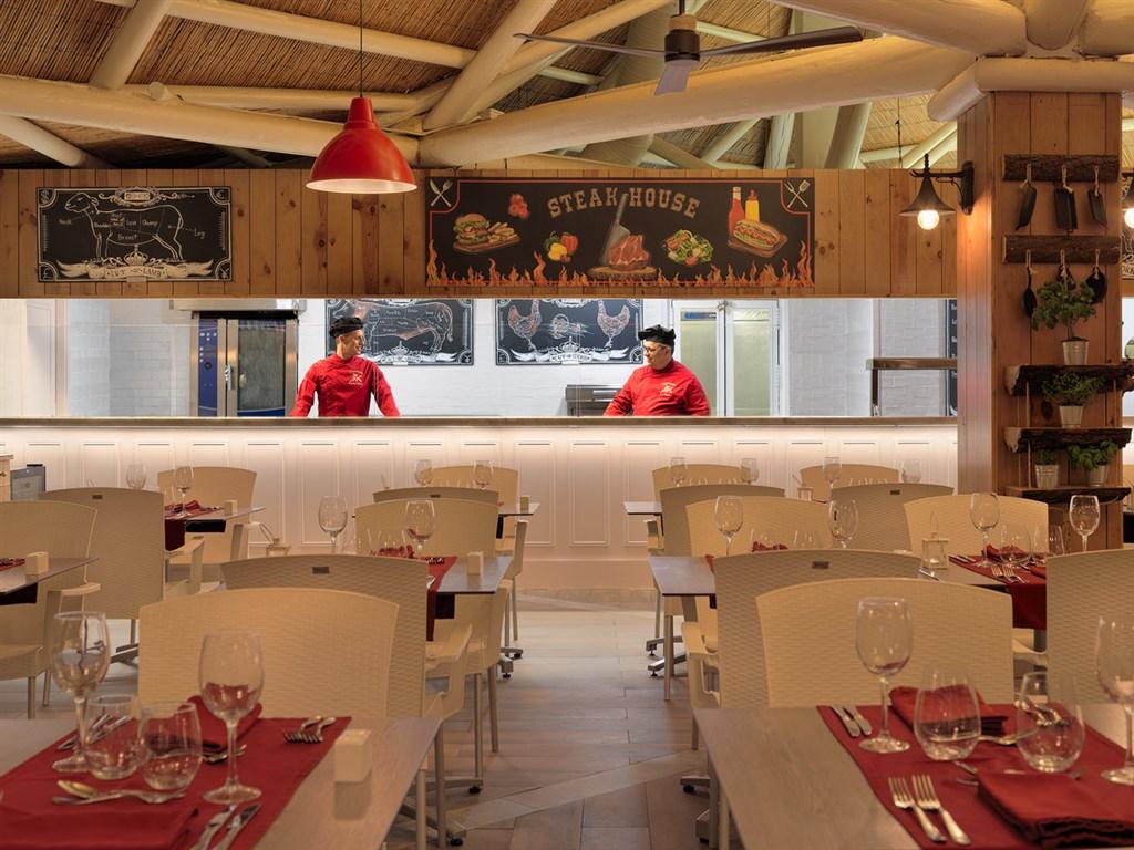 Steak House restaurant2.jpg