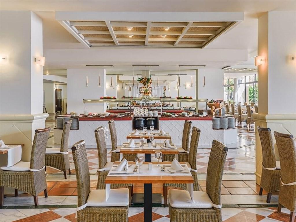 Tajinaste restaurant.jpg