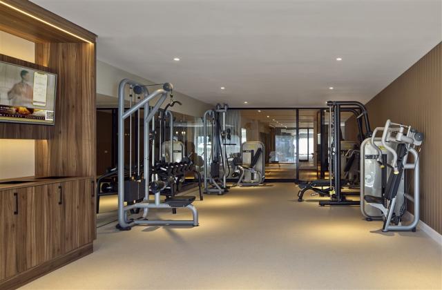 320MeliaJardinesTeide-Gym.jpg