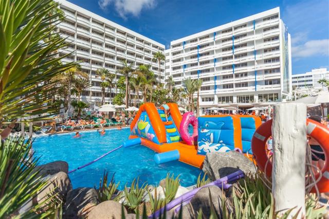 HOLIDAYS POOL (1).jpg