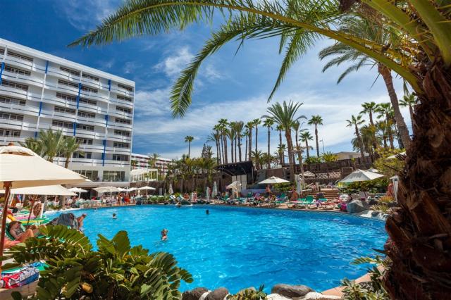 HOLIDAYS POOL (6).jpg
