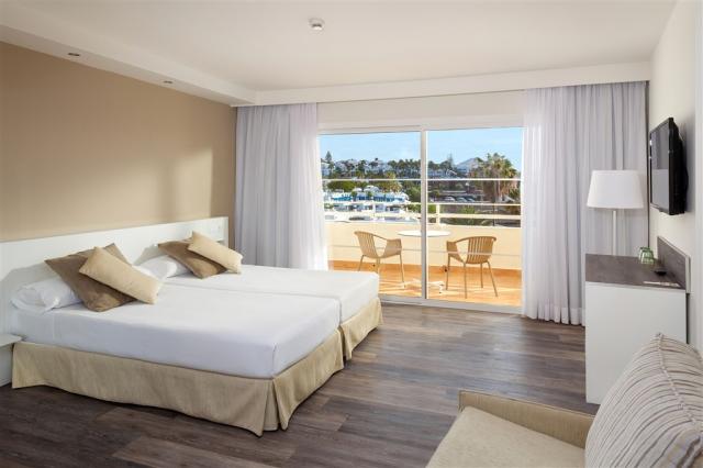 10SolLanzarote-SolRoom.jpg