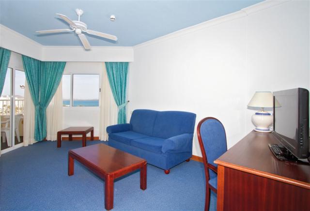OBR_13_056 - Suite Main building.jpg