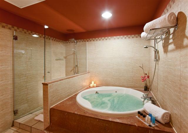suite deluxe113.jpg