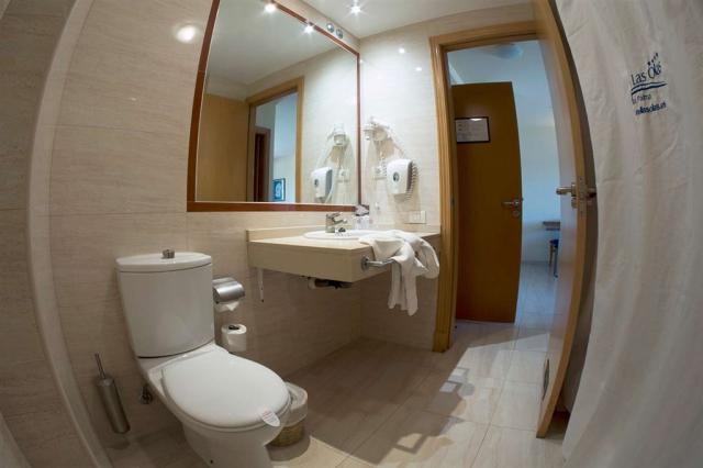 habitacion4-hotel-las-olas.jpg