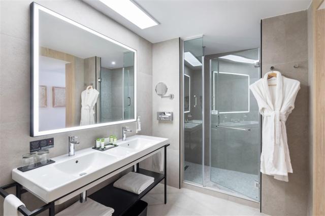 XJA_20_050 - Double room.jpg