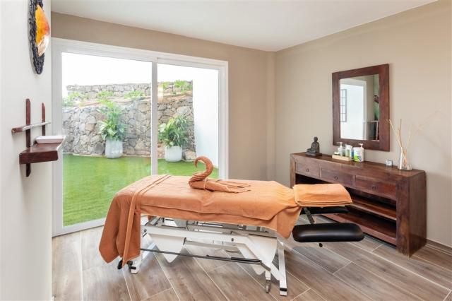 XJA_20_044 - Wellness centre_massages.jpg
