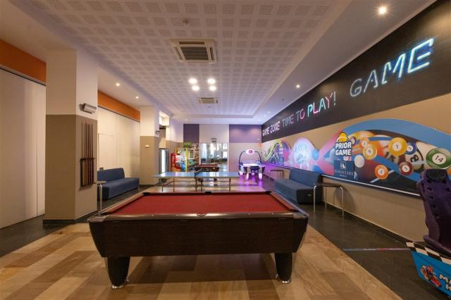 sala de juegos eurostars las salinas.jpg