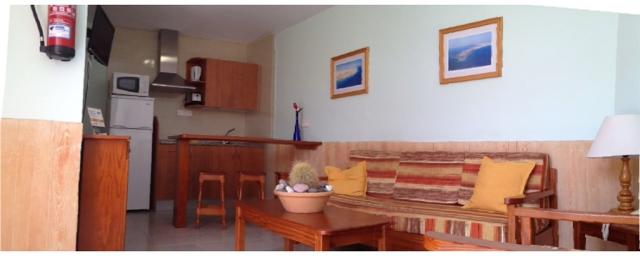 la foto 23.JPG SALÓN INTERIOR.JPG
