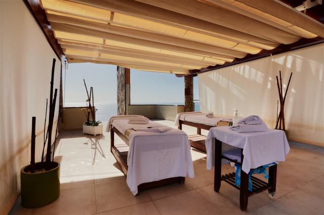 50 . Gloria Palace Amadores - Solarium - Massage Outdoor.jpg