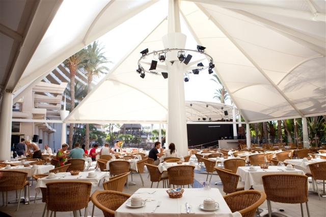28. Gloria Palace San Agustin - Snack Bar.jpg