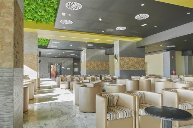 34. Gloria Palace San Agustin - Bar Salón.jpg