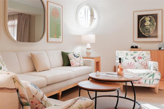 Bahia-del-Duque-Junior-Suite-4.jpg