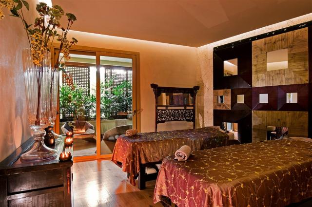thai-room-cabin.jpg