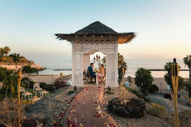 romantic-viewpoint-1.jpg