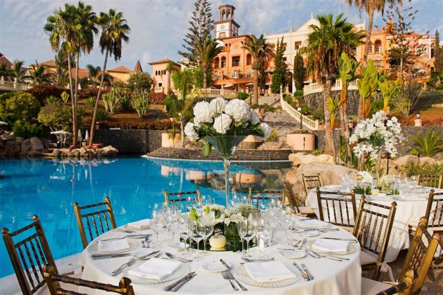 exterior-event-set-up.jpg