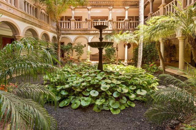 canarian-patio.jpg