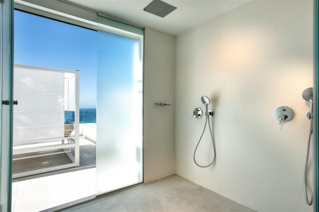 14b.StRoyalShower.jpg