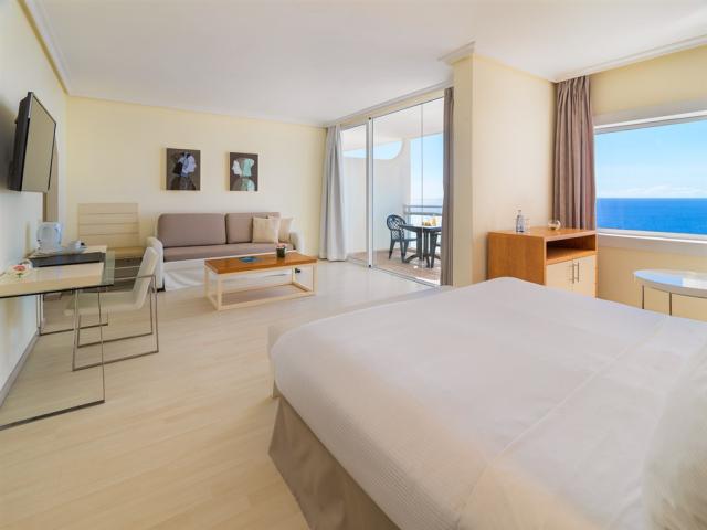 Junior Suite19.jpg