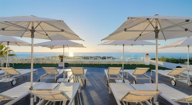 Terraza-Sunset-Beach-al-atardecer-2.jpg