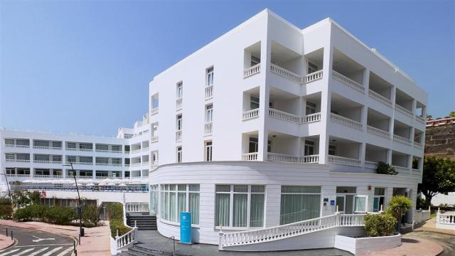 Building_Hotel-BLUESEA_Lagos_Cesar.jpg