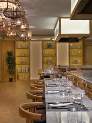 Teppanyaki restaurant1.jpg