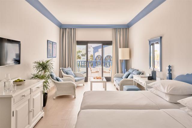 Seaside_Jameos_Junior_Suite_Room_3078-1105_comp.jpg