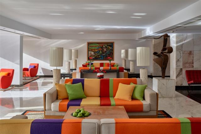 Seaside_Palm_Beach_Lobby-1450_comp.jpg
