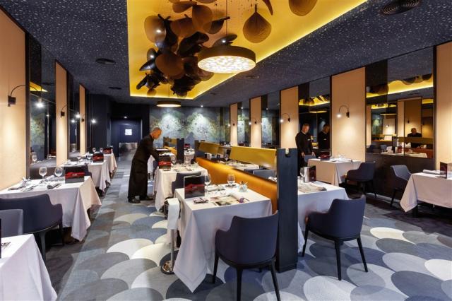 XOA_18_031 - Fusion restaurant.jpg