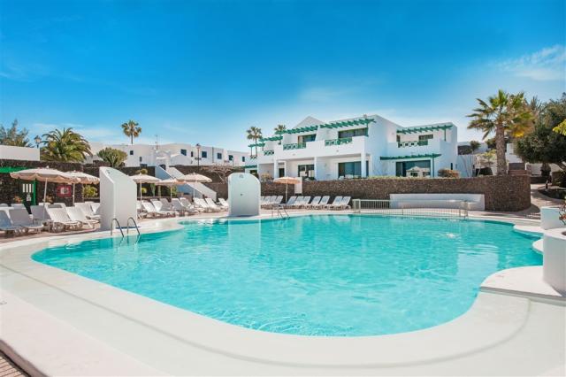 OLE_OOL_IB_POOL_A2_D1403_003.jpg
