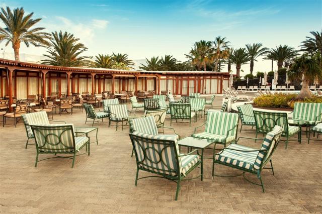 OLE_OOL_IB_REST_POOL_D1403_001.jpg