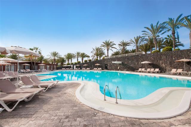OLE_OOL_IB_POOL_MAIN_D1403_001.jpg