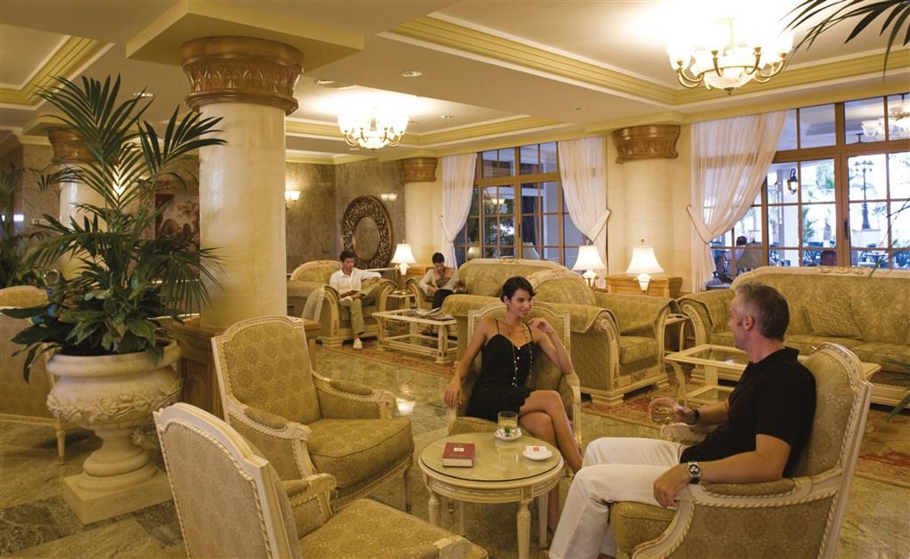 XTI_07_092 - Bar.jpg