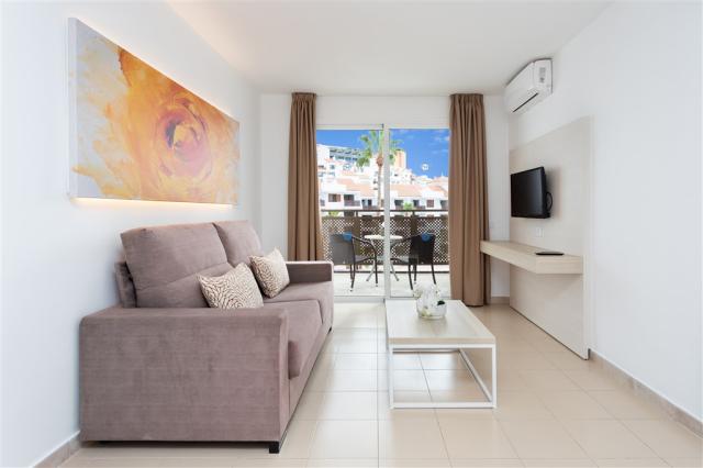 1 & 2 bed room (4).jpg