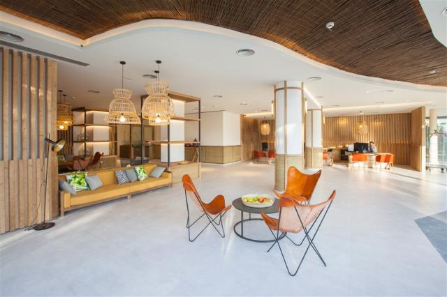 LOBBY (2)2.jpg