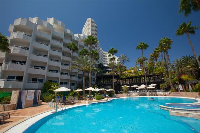 BRISA POOL (2).jpg