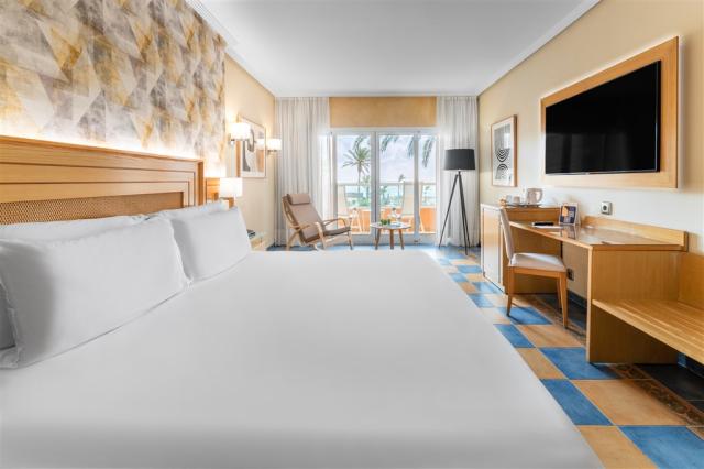 2 Double Room Sea View.jpeg