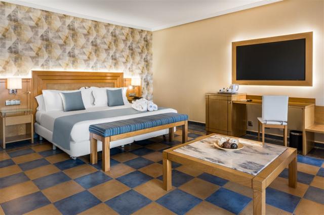 2 Junior Suite.jpeg