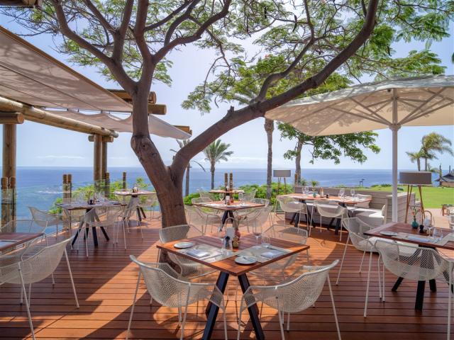 Restaurant El Mirador Terrace 1.jpg