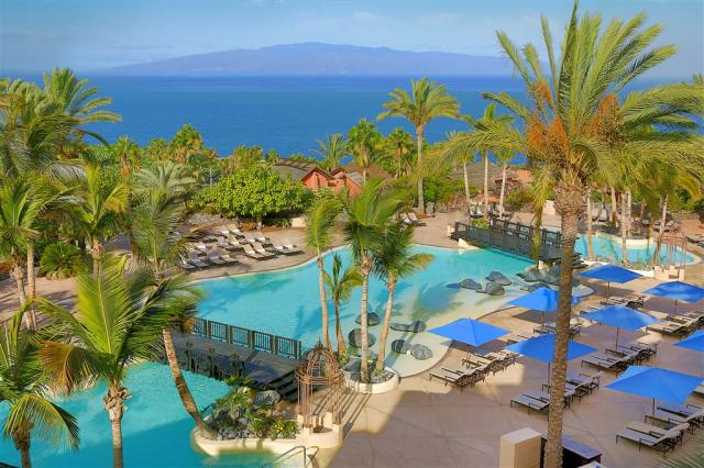 Lagoon Pool zenith.jpg