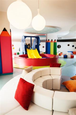 Ritz Kids 02.jpg