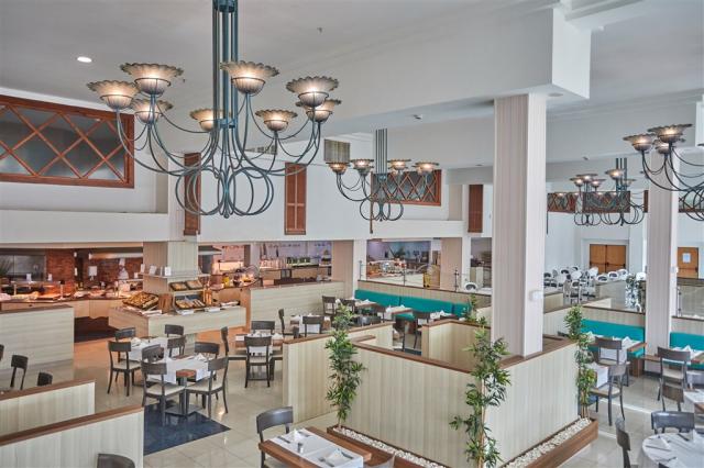 Sandos Papagayo  Internacional Restaurant.jpg
