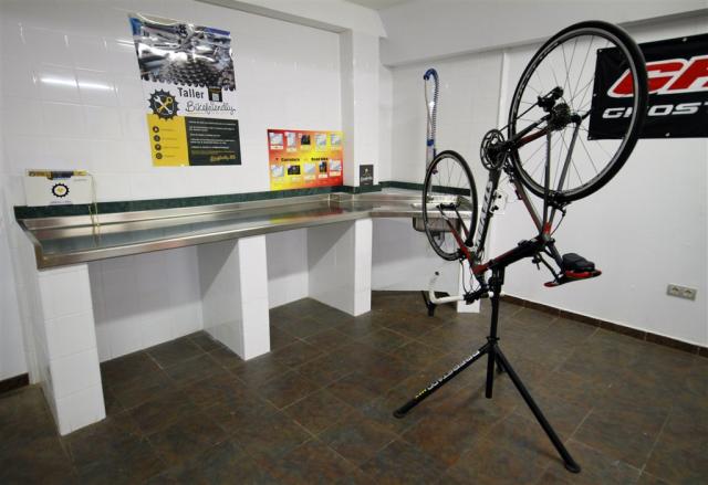 Sandos Papagayo Bike Room.jpg
