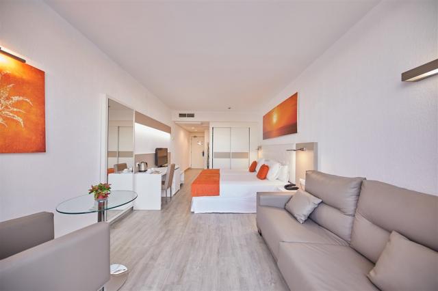 Sandos Papagayo Superior Room.jpg