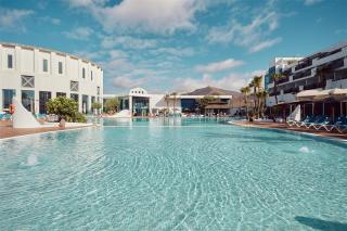Sandos Papagayo Beach Resort