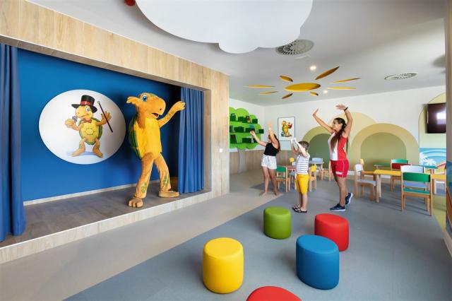 BVI_20_023 - RiuLand kids' club.jpg