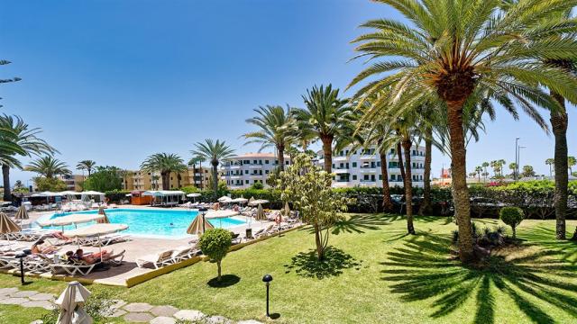 ura-hotels-jardin-del-atlantico-ale-rodriguez-posicionamiento-s