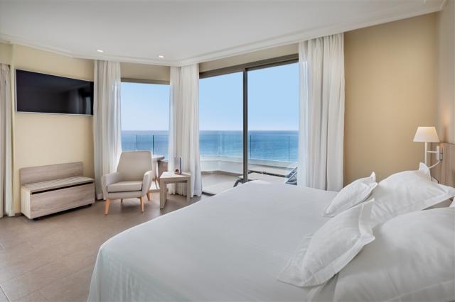 BSANTI_ROOM_90.jpg