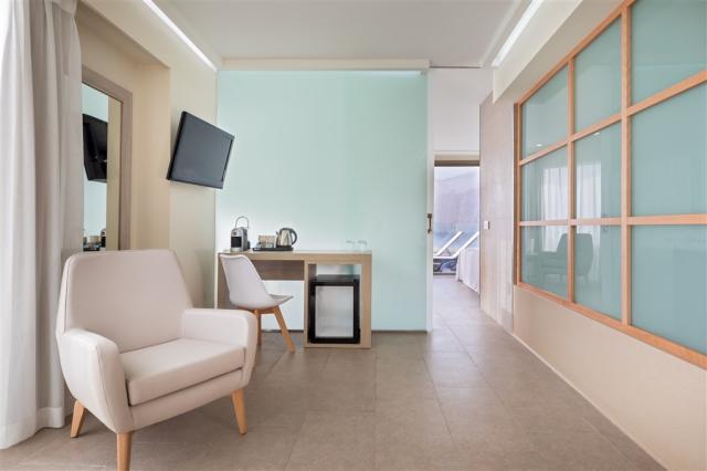 BSANTI_ROOM_91.jpg